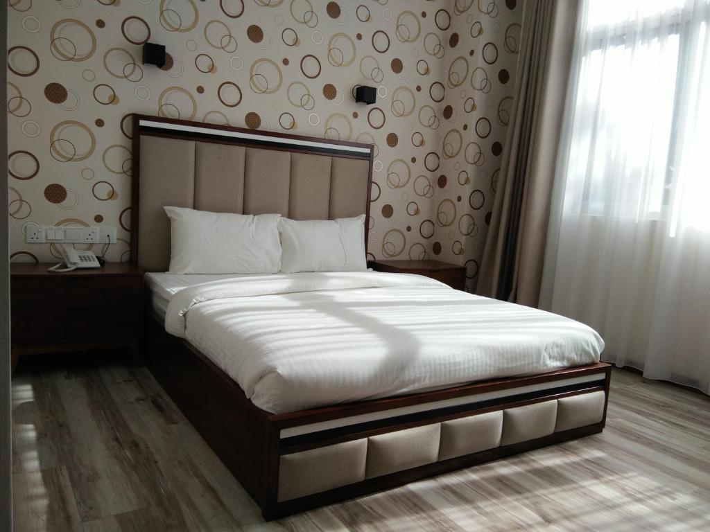 Двухместный (Улучшенный двухместный номер с 1 кроватью), Wifi Boutique Hotel