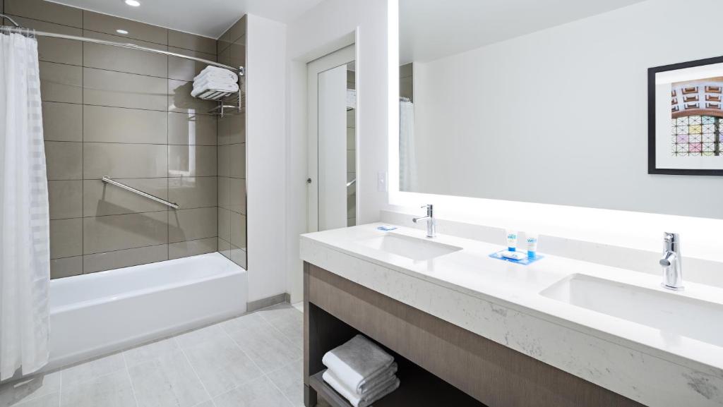 Сьюит (Люкс с 1 спальней), Hyatt House Washington DC/The Wharf