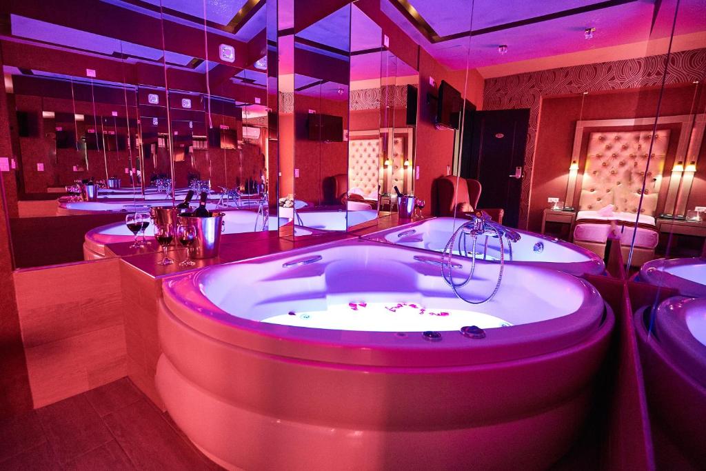 Сьюит (Люкс с гидромассажной ванной), Atlantic Hotel