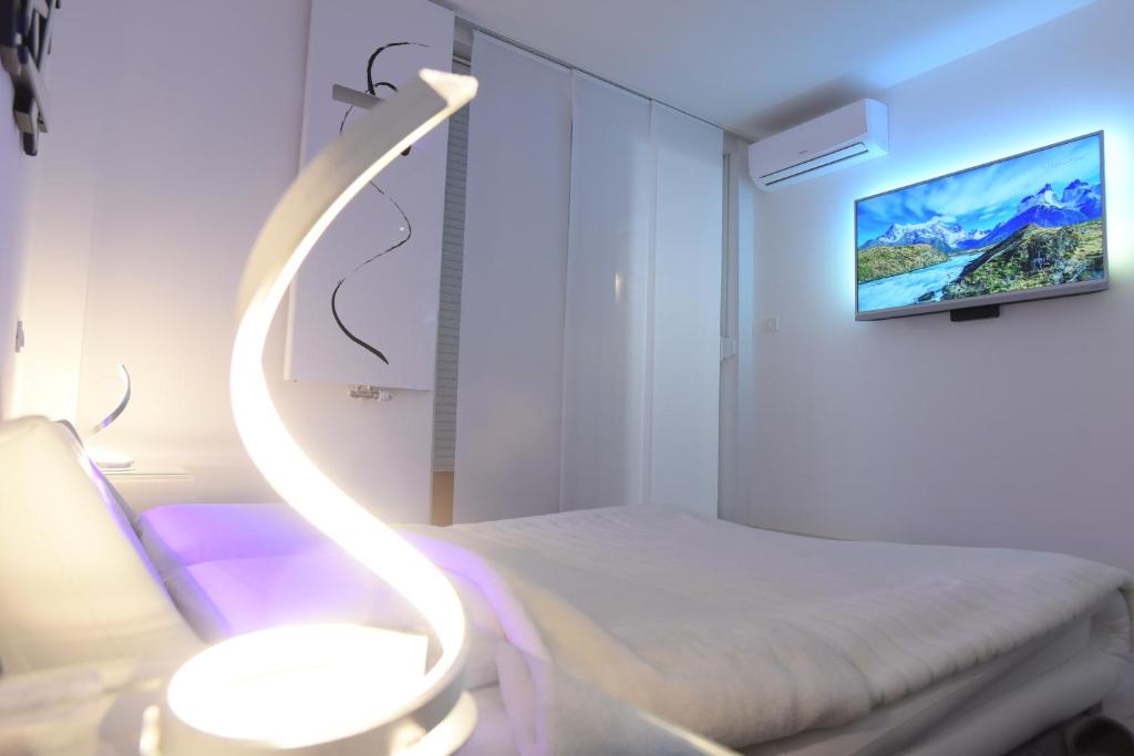 Apartment Wave -Luxury massage chair-Infrared Sauna, Parking with video surveillance, Entry with PIN 0 - 24h, FREE CANCELLATION UNTIL 2 PM ON THE LAST DAY OF CHECK IN photo 3