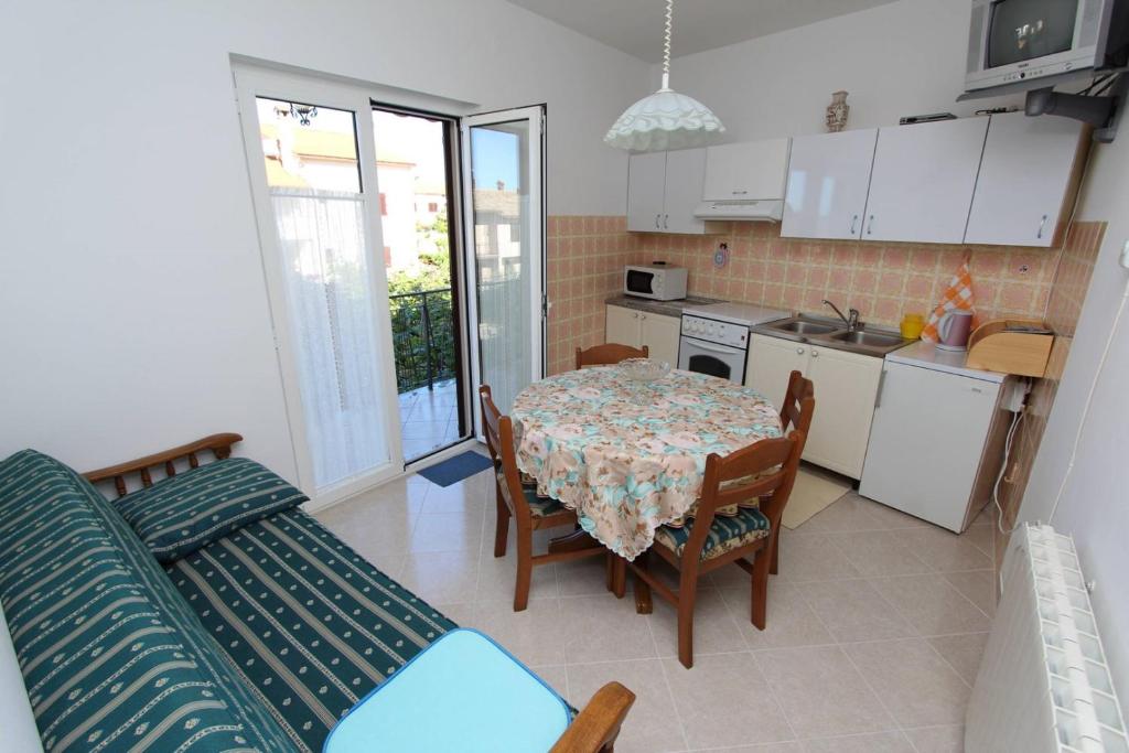 Apartments Milka photo 4