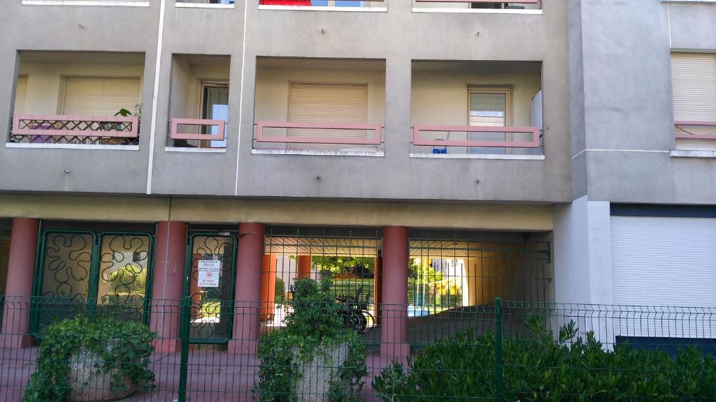 Bel et spacieux appartement de 84 m² avec parking très proche du Métro Garibaldi photo 1