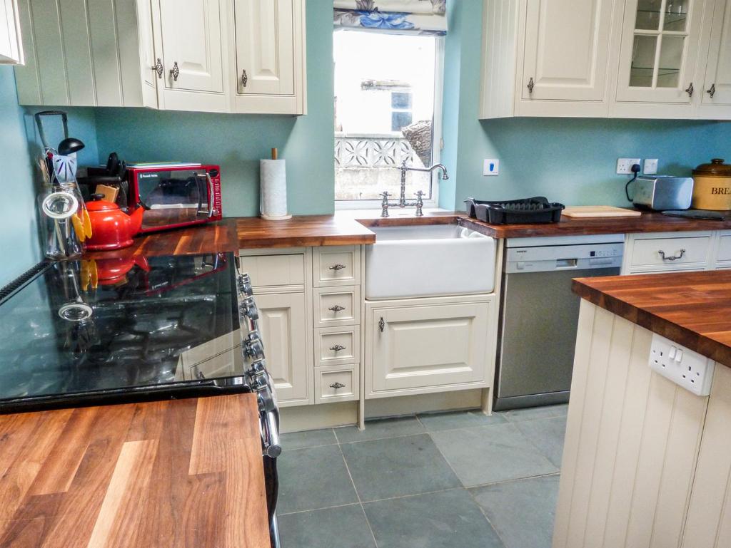 5 Distillery Cottages photo 4