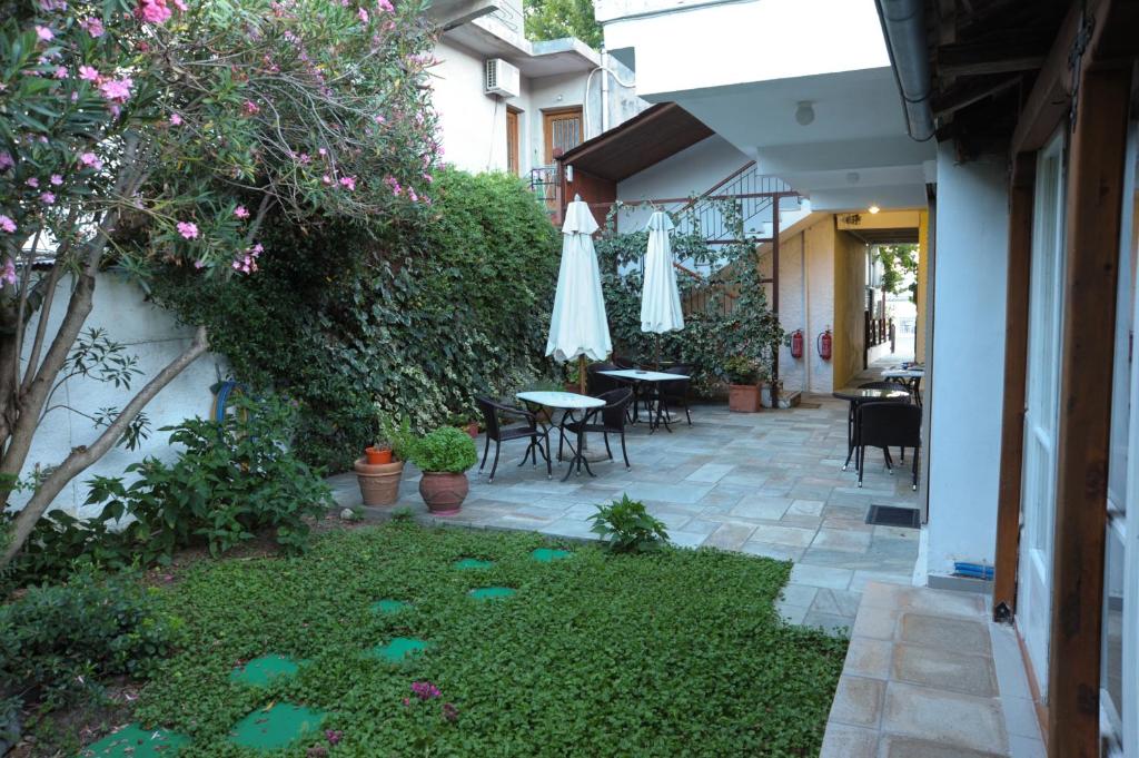 Spyrou Studios & Apartments photo 4