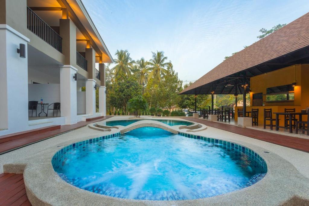 The Retreat Khaolak Resort - SHA Extra Plus photo 1