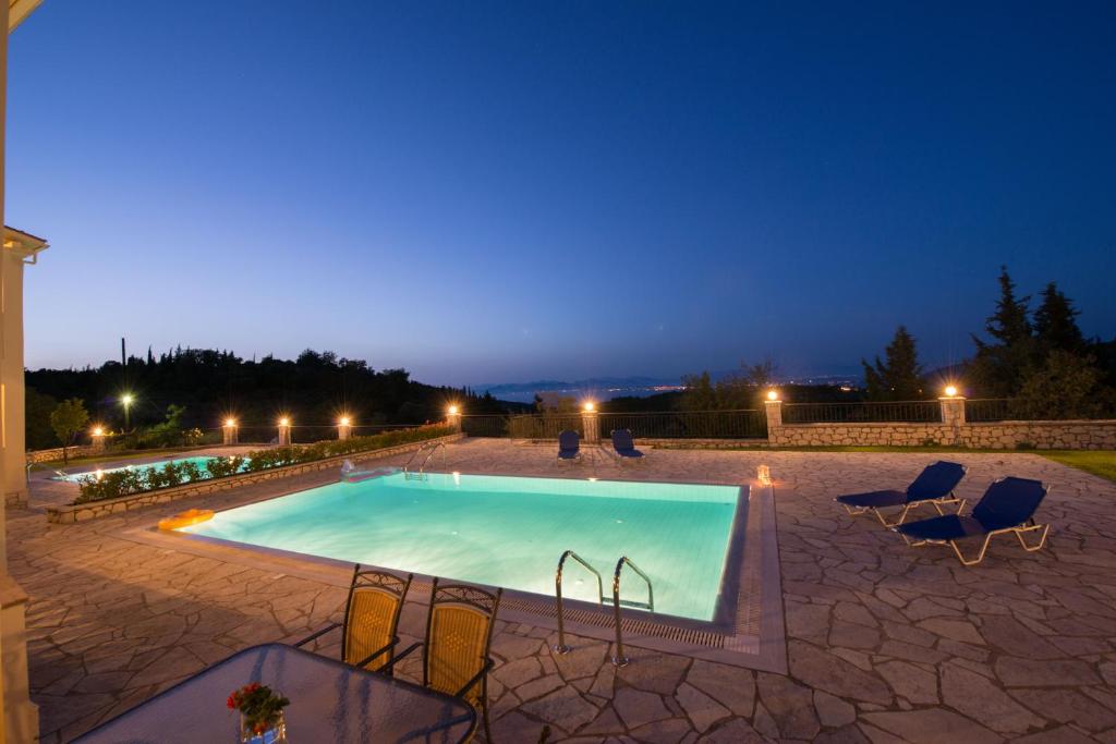 Florena Villas photo 1