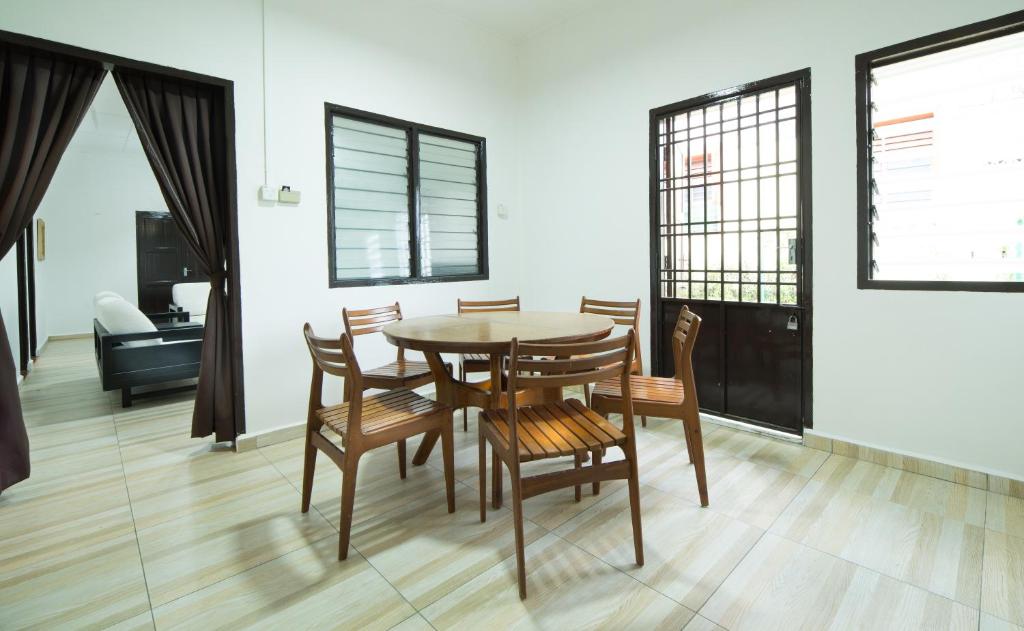 SingVillage Holiday House photo 3