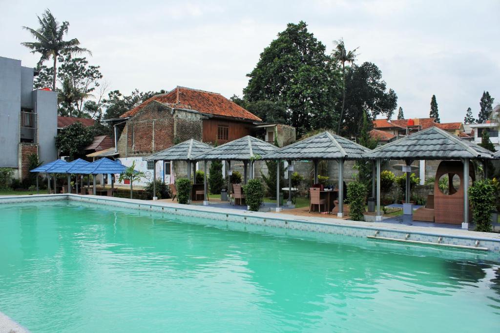 RedDoorz Hostel @ Dago 2 photo 1