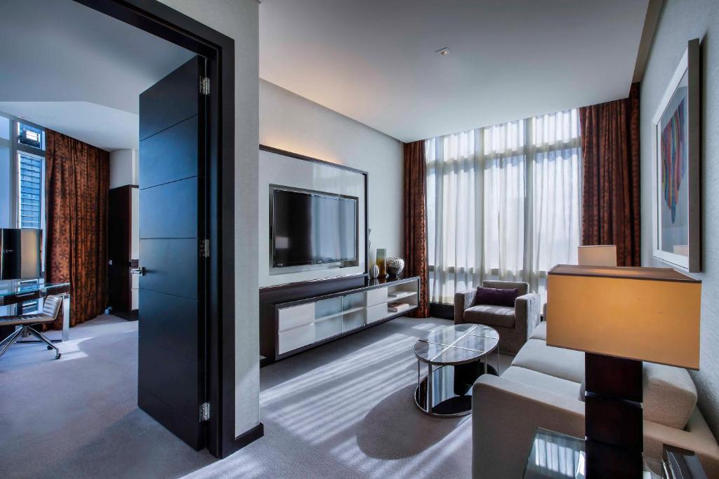Сьюит (Суперлюкс с 1 спальней), Отель Rosewood Abu Dhabi