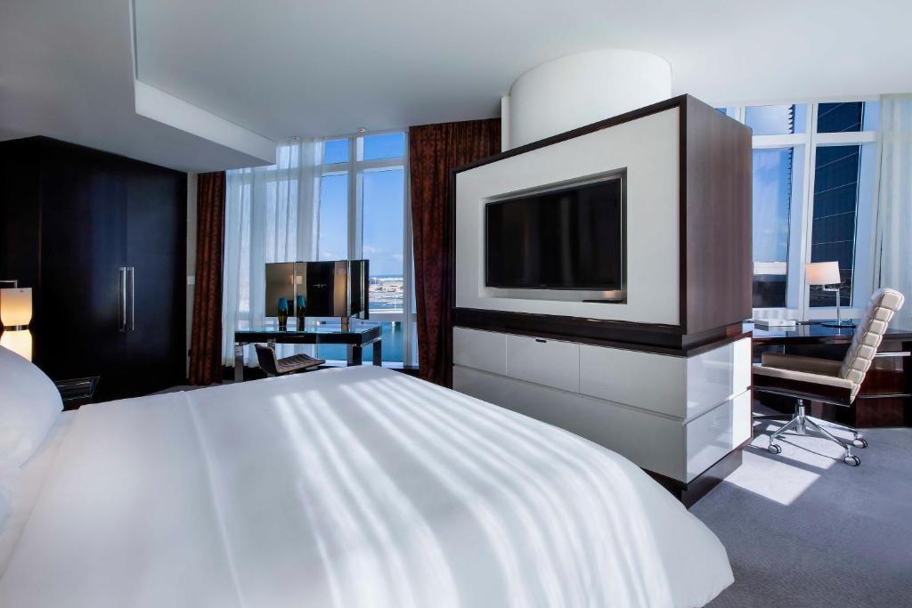 Сьюит (Суперлюкс с 1 спальней), Отель Rosewood Abu Dhabi