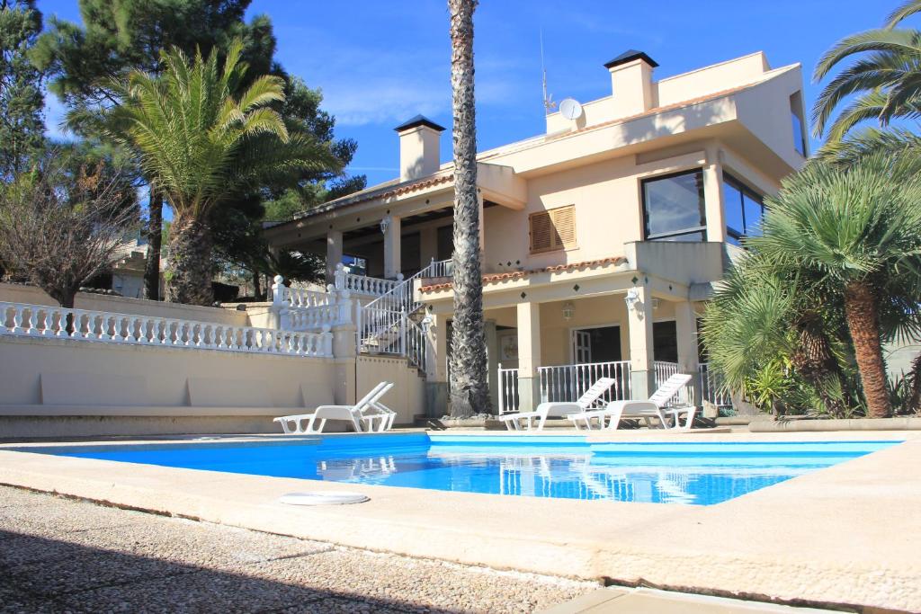 Teresita High Views with private pool