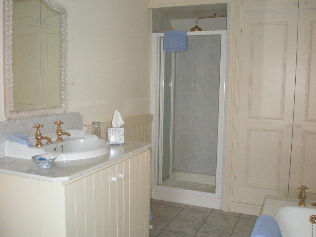 Courtyard Cottage photo 4