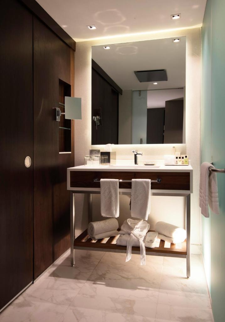 Сьюит (Улучшенный люкс), Krystal Grand Suites Insurgentes