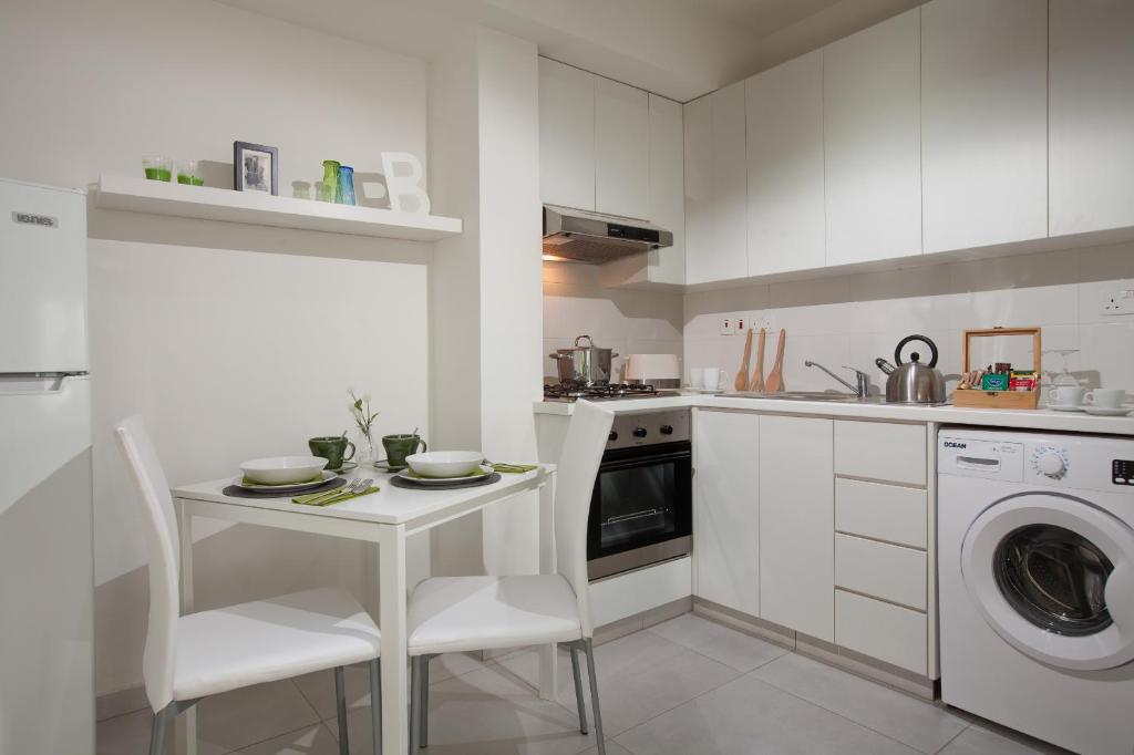 Myrtiana Apartments photo 2