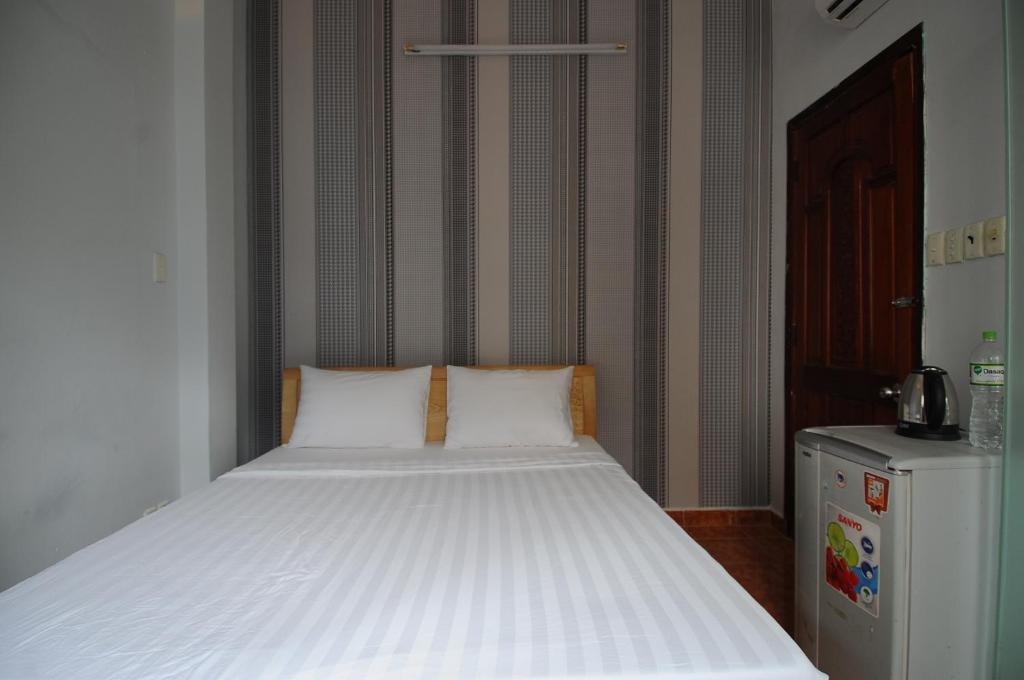 Двухместный (Стандартный двухместный номер с 1 кроватью - Без окна), Ha Vy Hotel