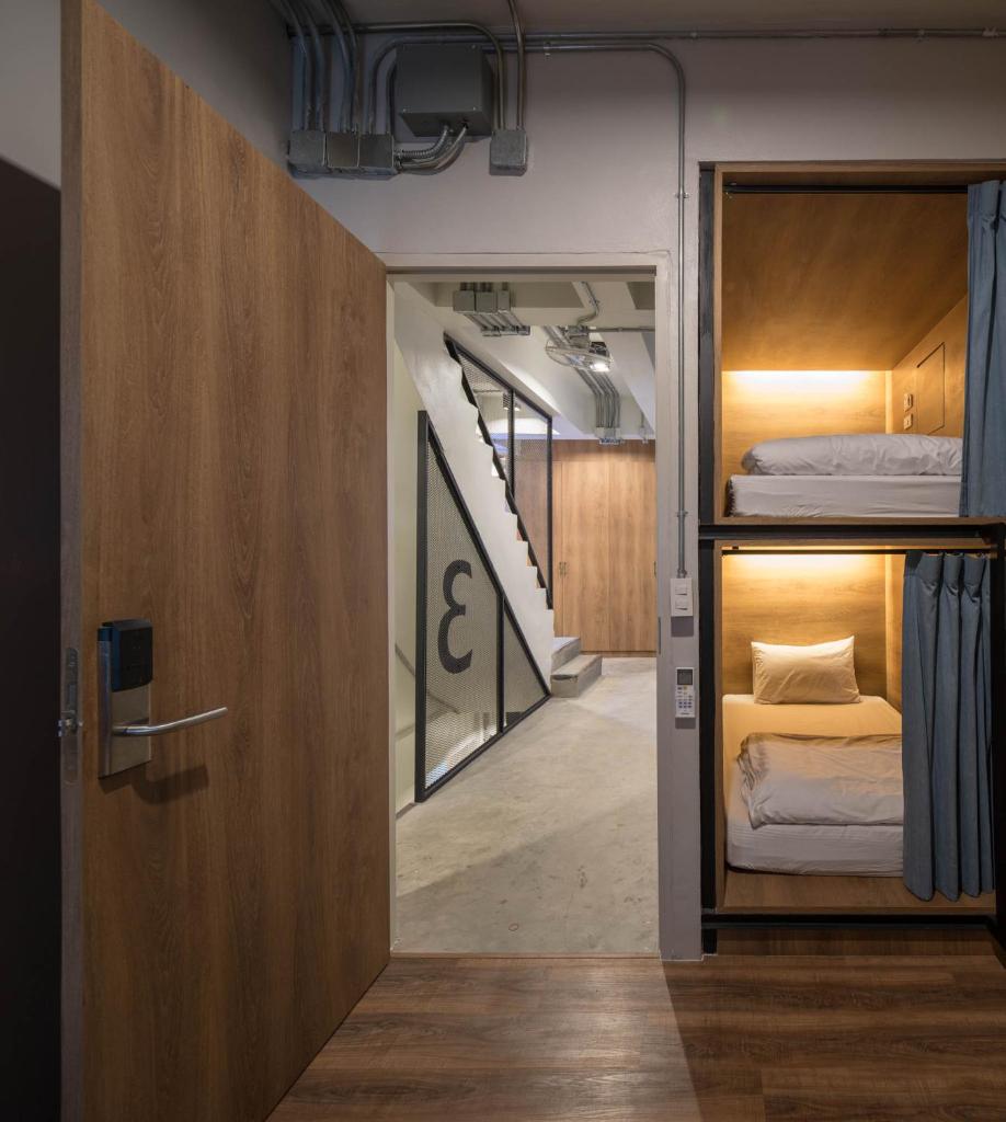 Номер (Кровать в общем 6-местном номере), Natee Hostel