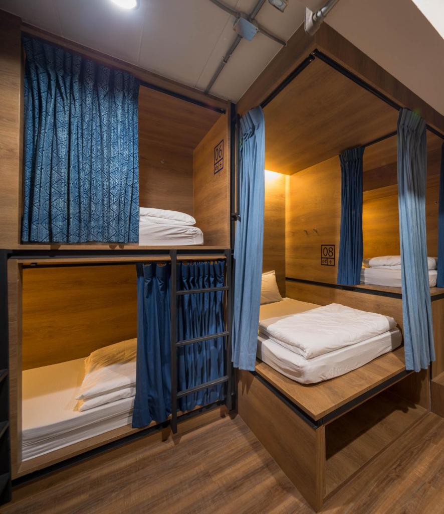 Номер (Односпальная кровать в общем номере для женщин), Natee Hostel