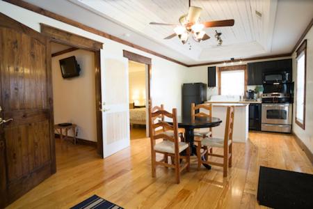 Swamp Rabbit Inn Travelers Rest photo 4