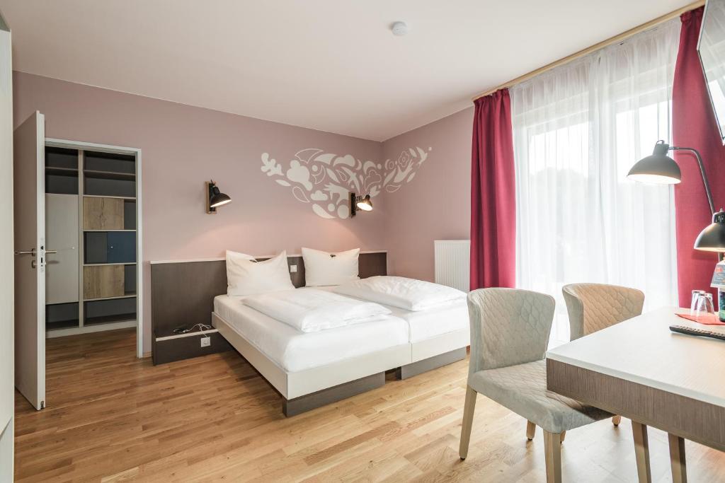 Четырехместный (Четырехместный номер), JUFA Hotel Königswinter/Bonn