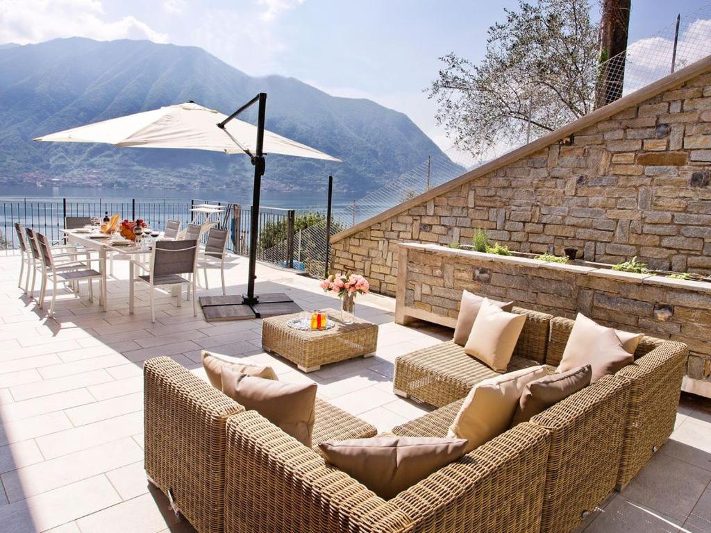 Apartment 5 - Overlooking Isola Comacina. Spacious living ideal for families of up to 10 photo 1