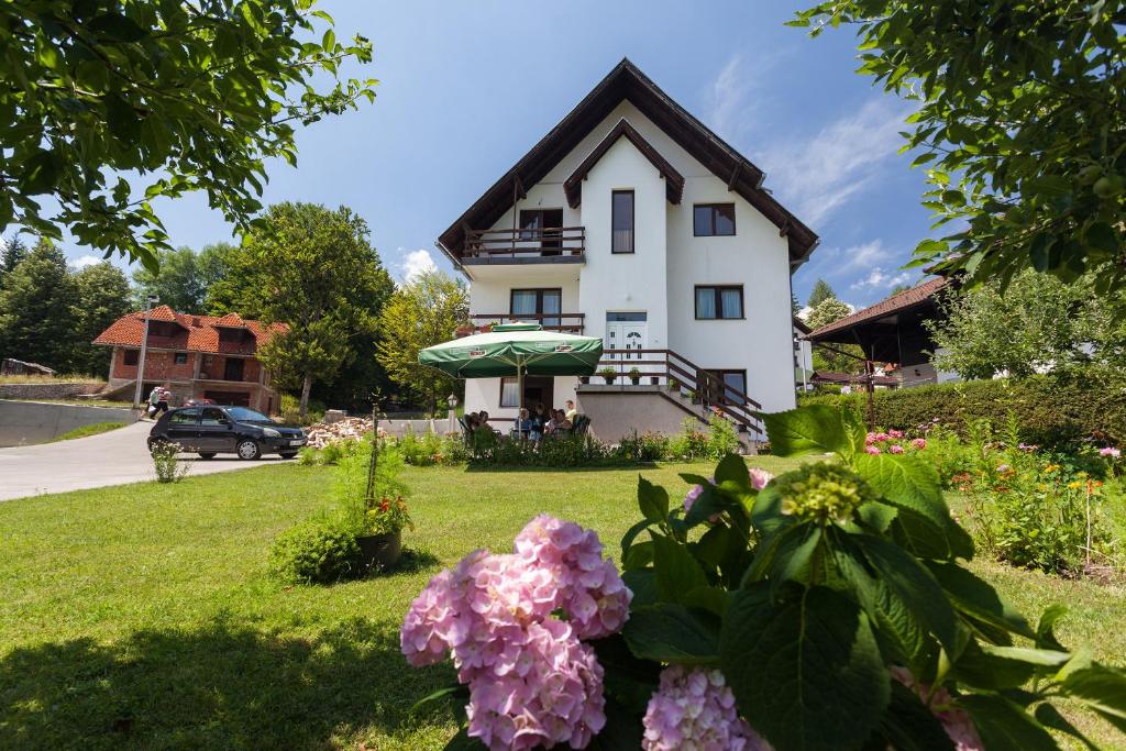 Vila Slavica photo 1