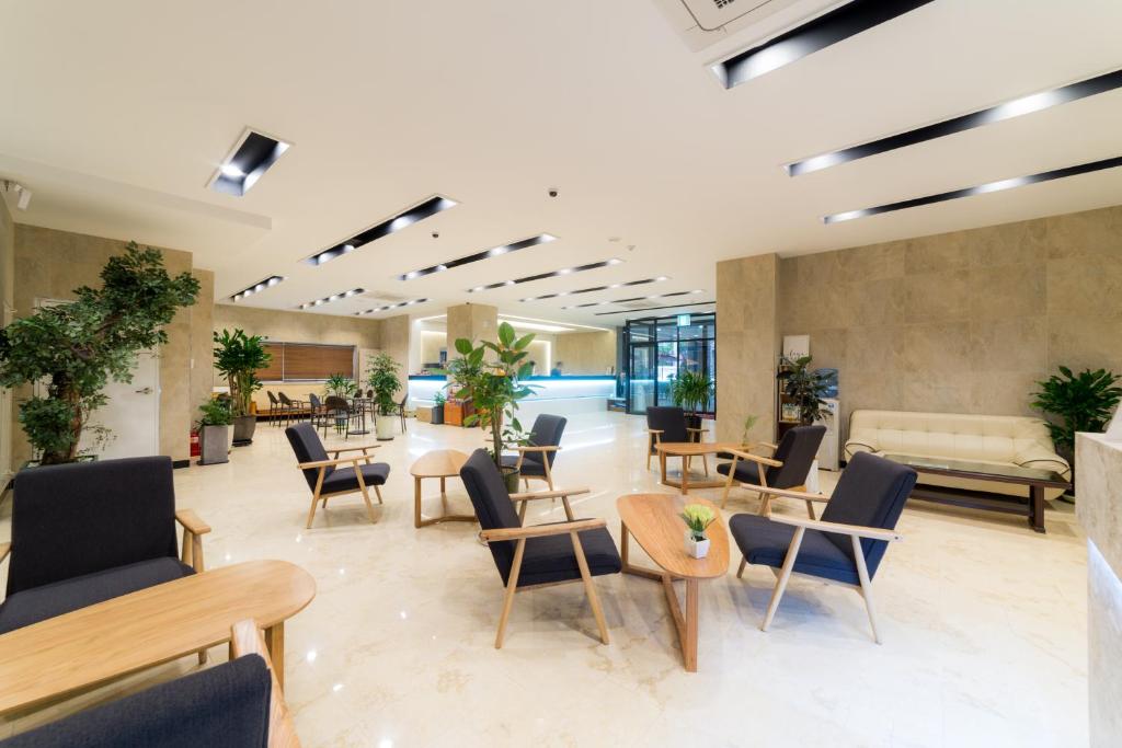 Reborn Suwon Silkroad Hotel photo 3