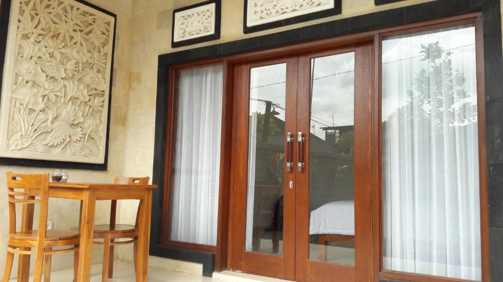 Rayshiva Homestay - Tap to explore photos
