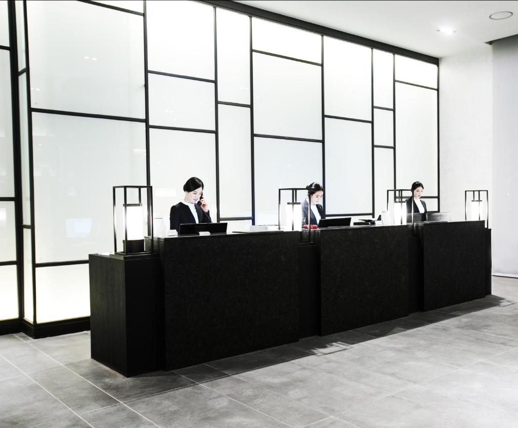 Sky View Hotel photo 4