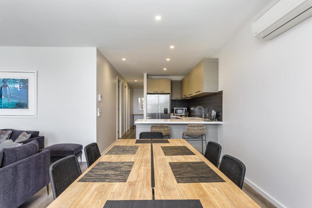 Blairgowrie Apartment 1 - on the beach photo 3