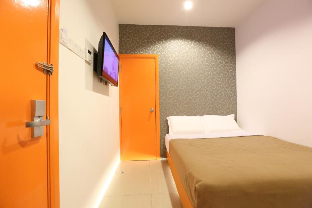 Двухместный (Двухместный номер Делюкс с 1 кроватью), 1 Hotel Mahkota Cheras