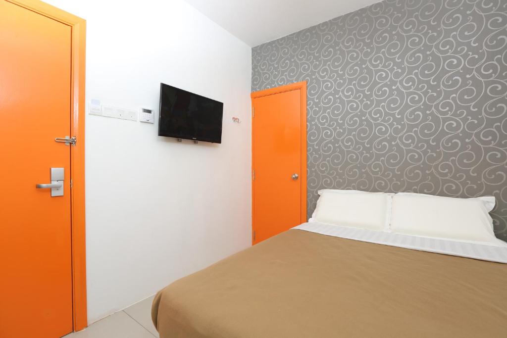 Двухместный (Двухместный номер Делюкс с 1 кроватью), 1 Hotel Mahkota Cheras