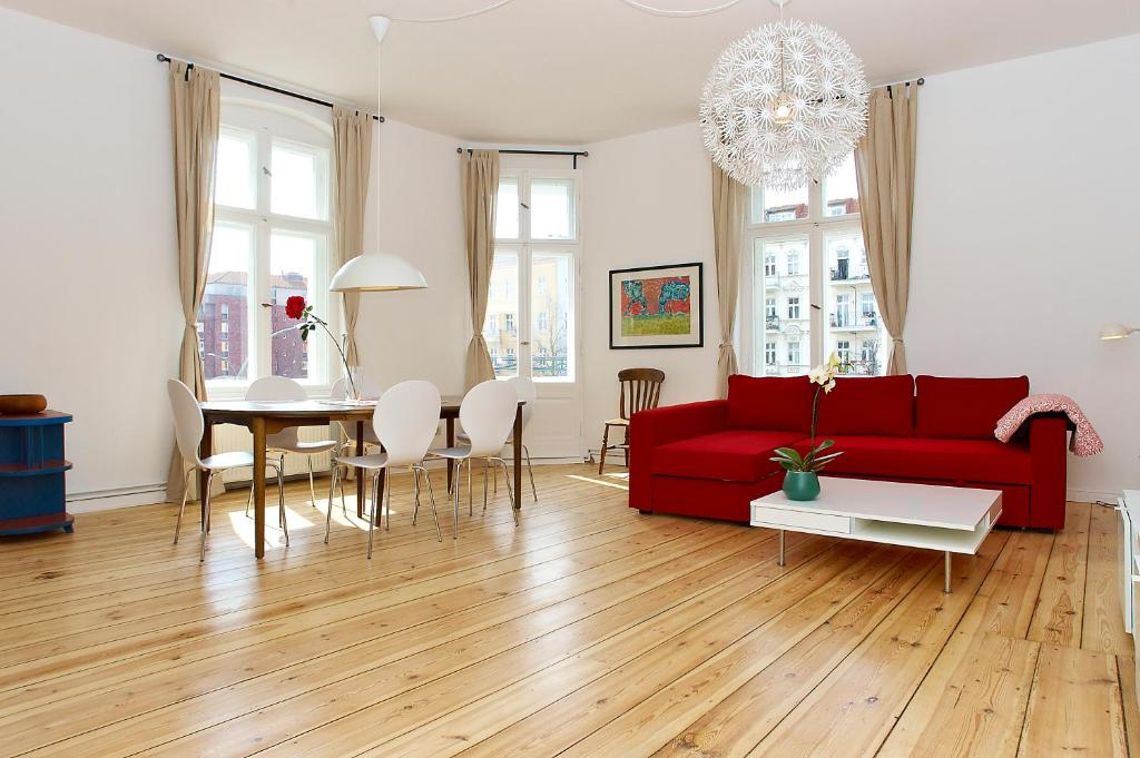 Apartment Prenzlauer Allee photo 1