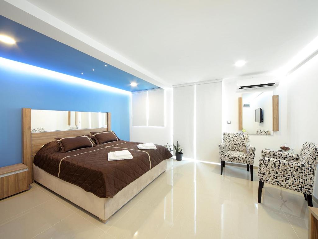 Agent Lux Apartments photo 2
