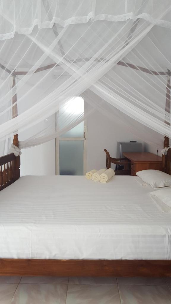 Трехместный (Стандартный трехместный номер с видом на море), Edelweiss Resort