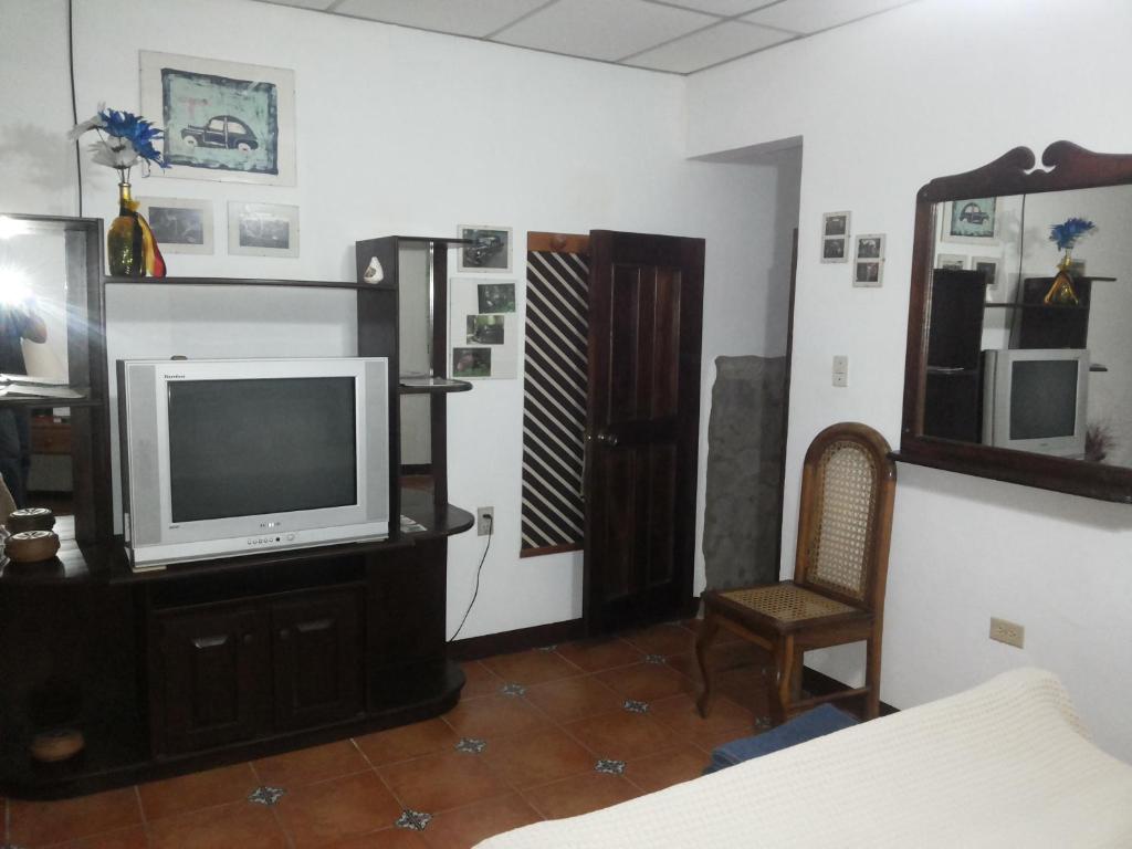 Charly's Guest House photo 4