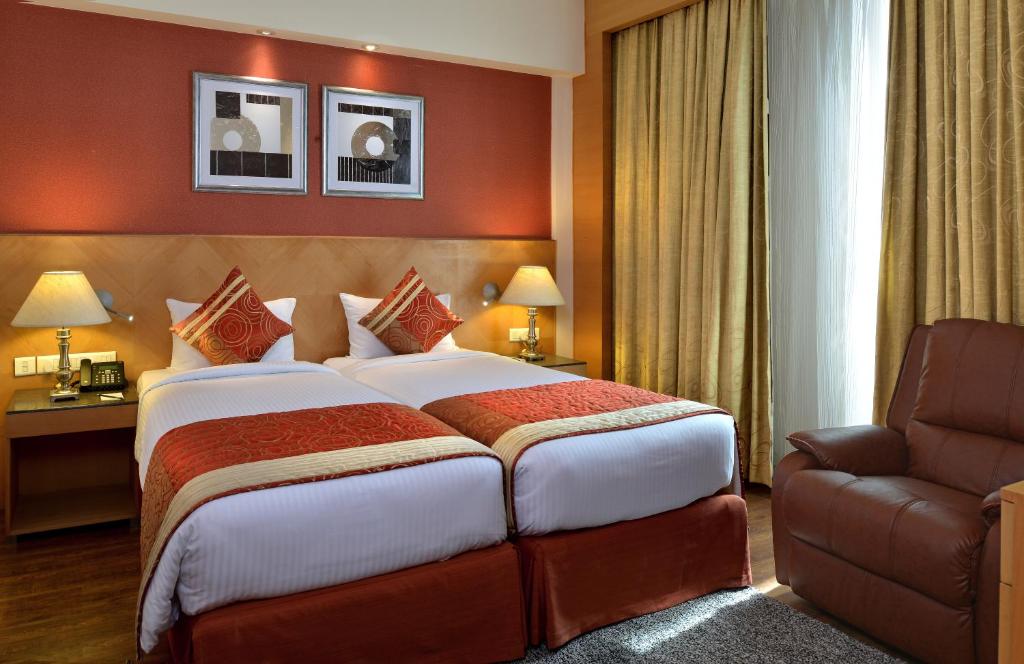 Сьюит (Premier King/Twin Suite), Savoy Suites Manesar