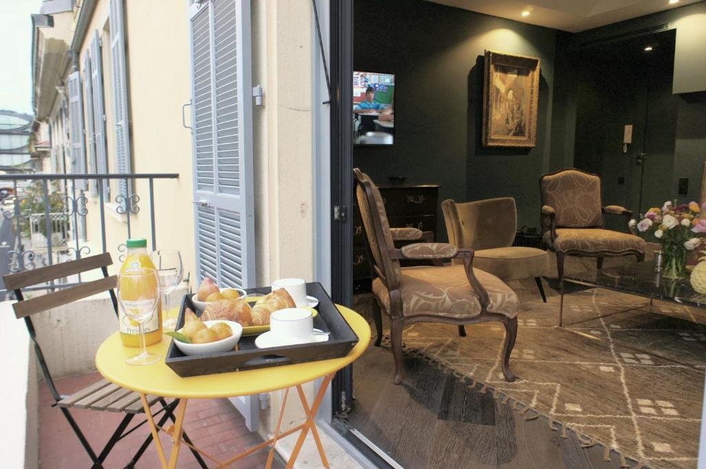 Ze Perfect Place - Élégant appartement avec terrasse - Promenade des Arts photo 3