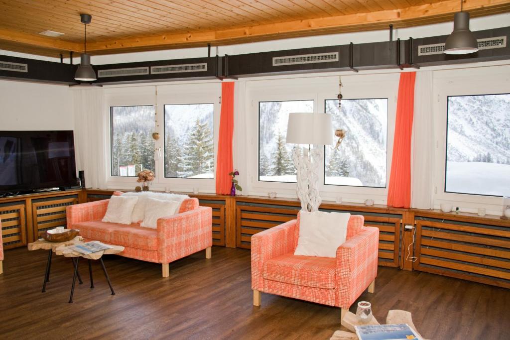 Chamanna Bed & Breakfast photo 4