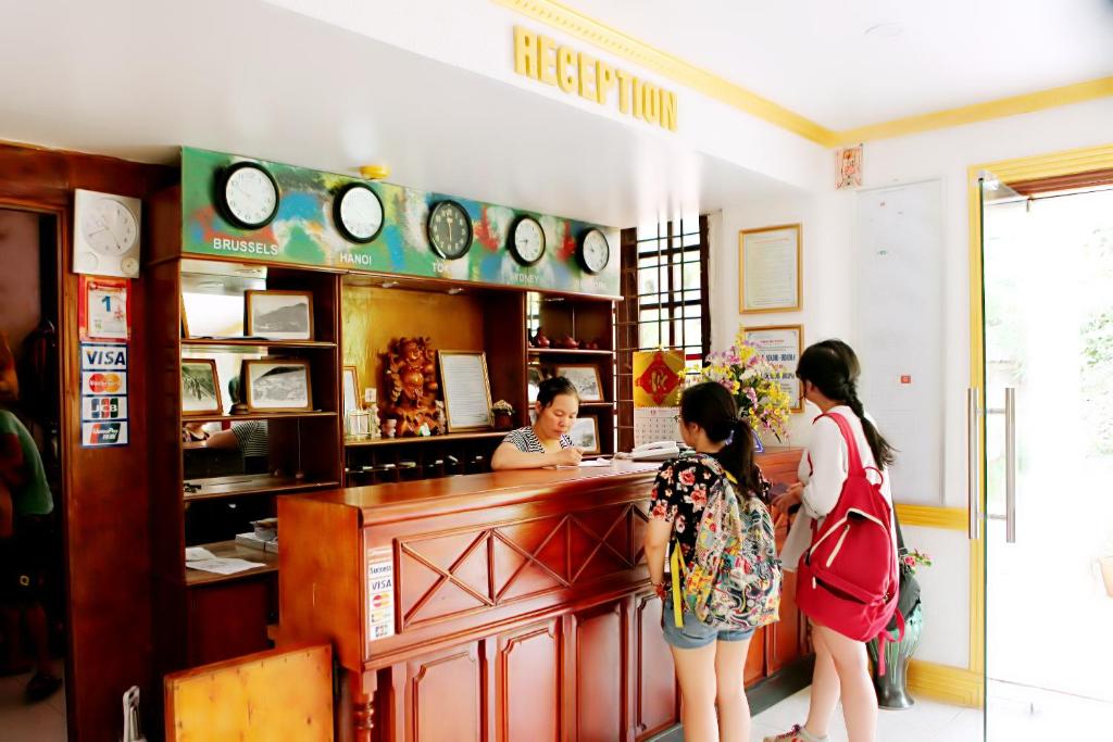 Khách Sạn Cây Thông