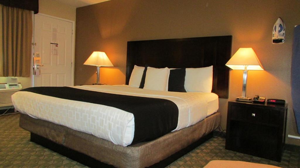 FairBridge Inn & Suites photo 1