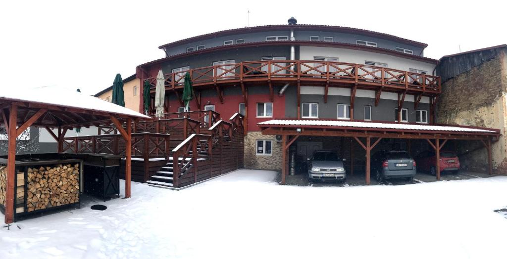 Двухместный (Двухместный номер Делюкс с 1 кроватью и балконом), Hotel Menhard