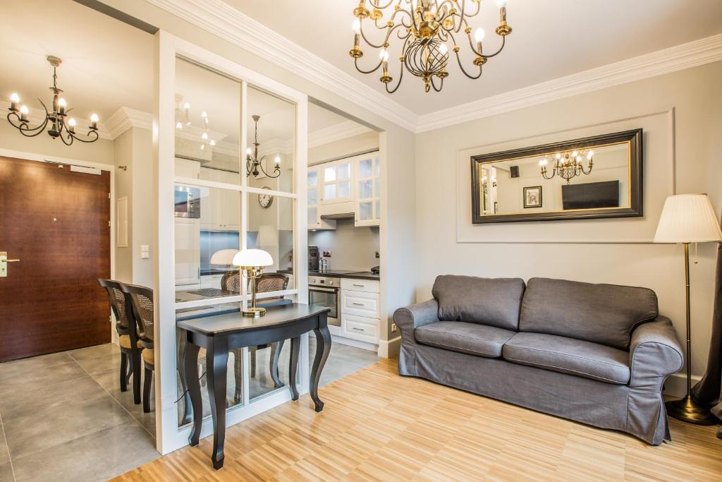 Апартаменты (Улучшенные апартаменты с 1 спальней), Exclusive Apartments – Atelier Residence