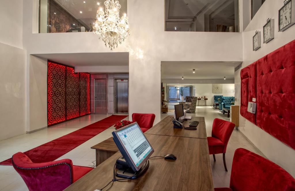 Yaad City Hotel photo 2