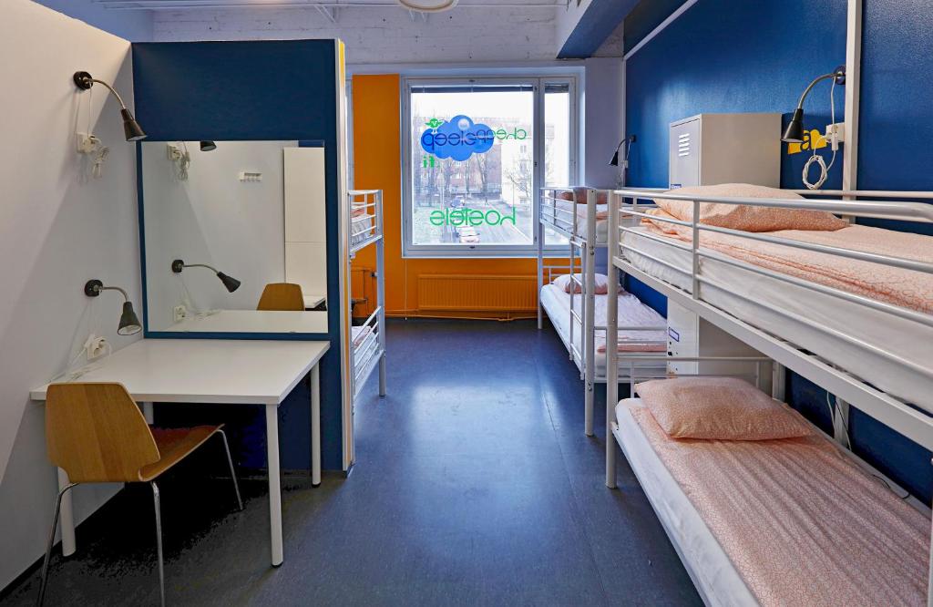 Номер (Кровать в общем 8-местном номере для мужчин и женщин), CheapSleep Hostel Helsinki