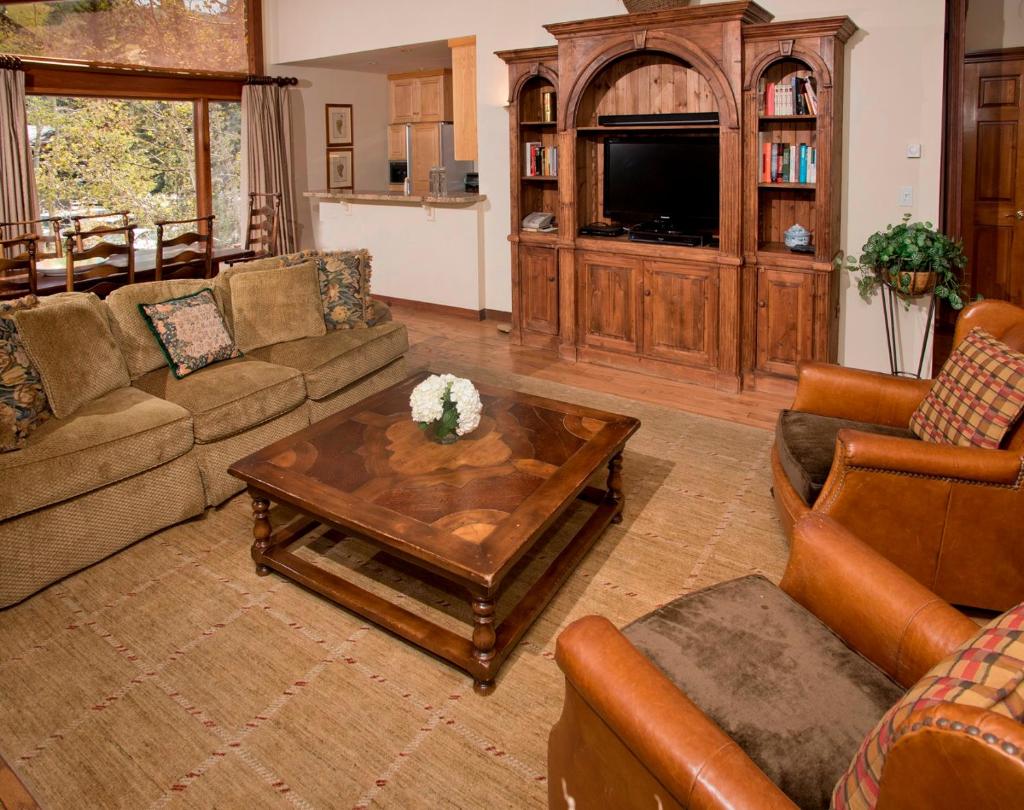 Riva Ridge 3Br C645 photo 2