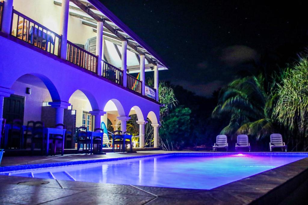 Mariposa Belize Beach Resort photo 4