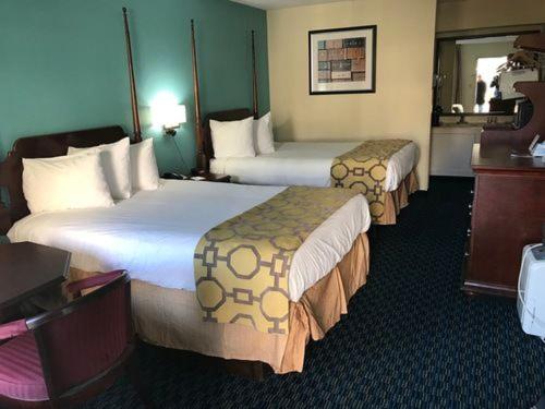 Baymont Inn & Suites by Wyndham Florence photo 1