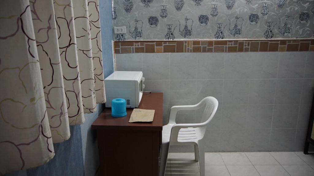 Номер (Кровать в общем номере для женщин с 4 кроватями (Вентилятор)), Decordo Hostel