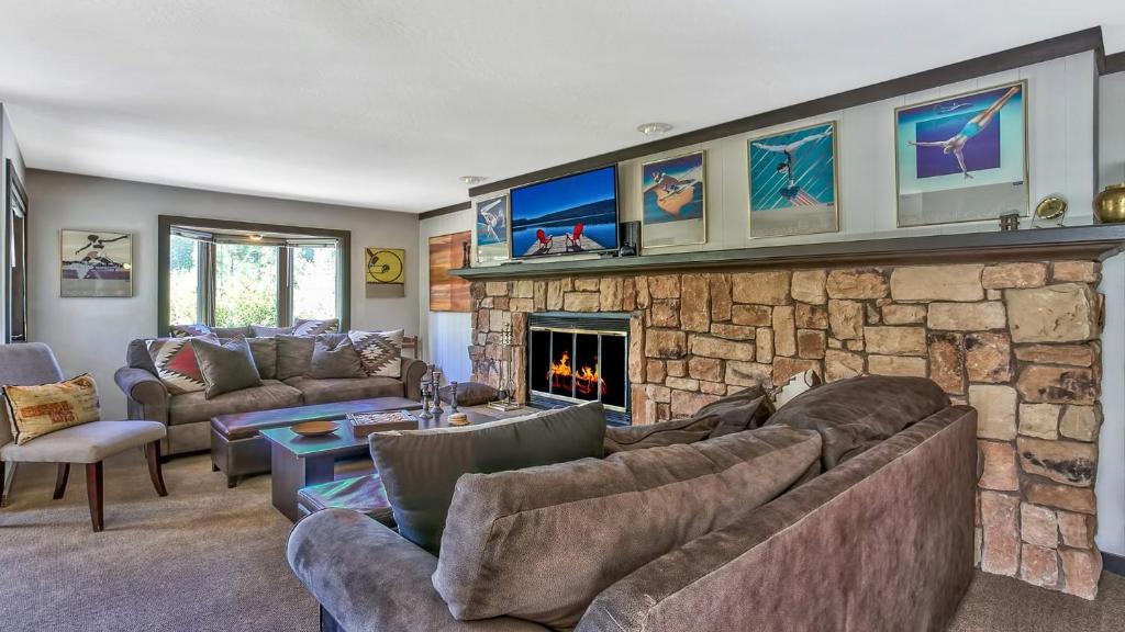 Warm Squaw Valley 1BR Condo photo 1