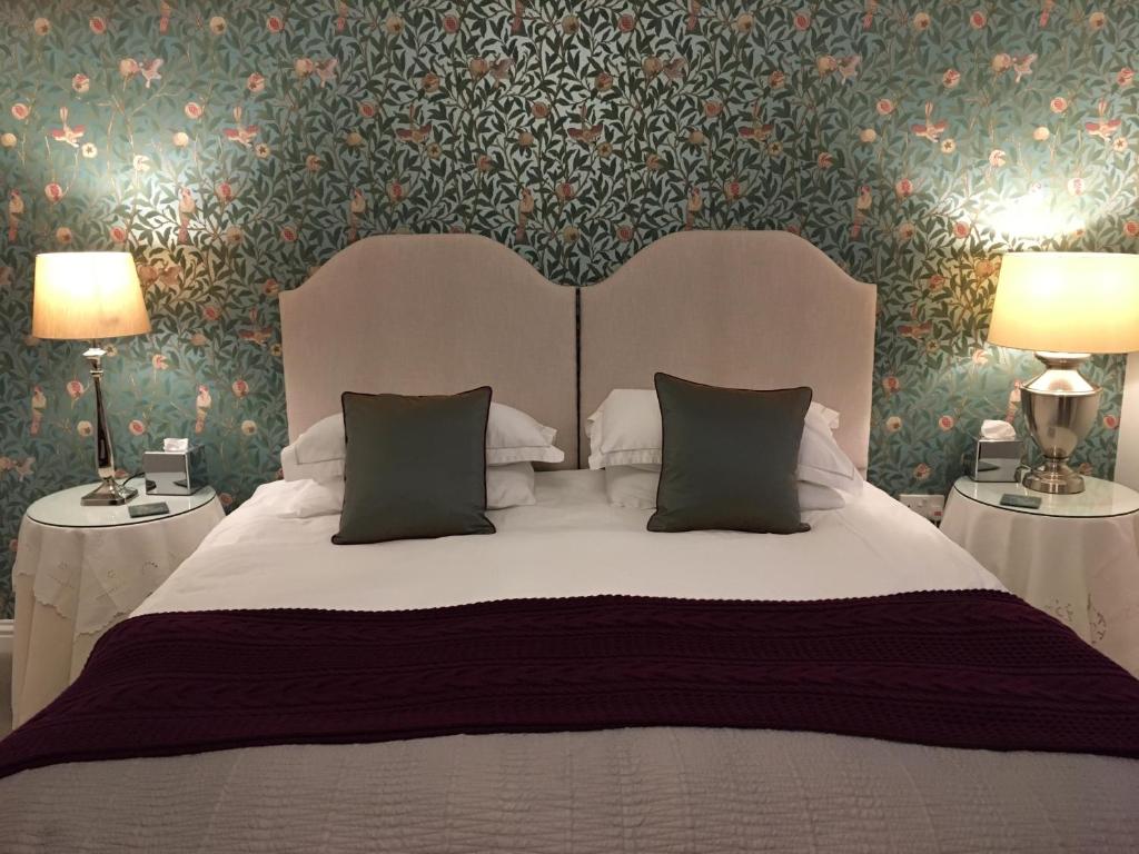 Gower View Luxury bed & Breakfast - Tap to explore photos